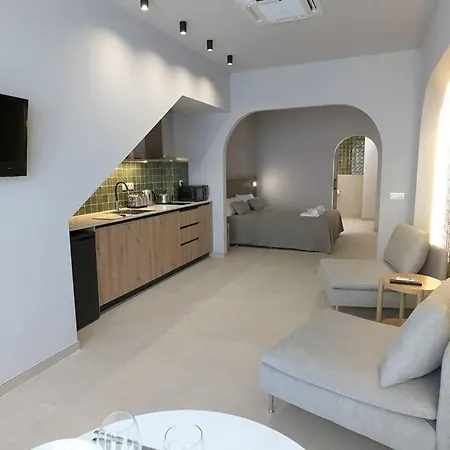 Apartamento Renovado Estudio Privado En La Playa *